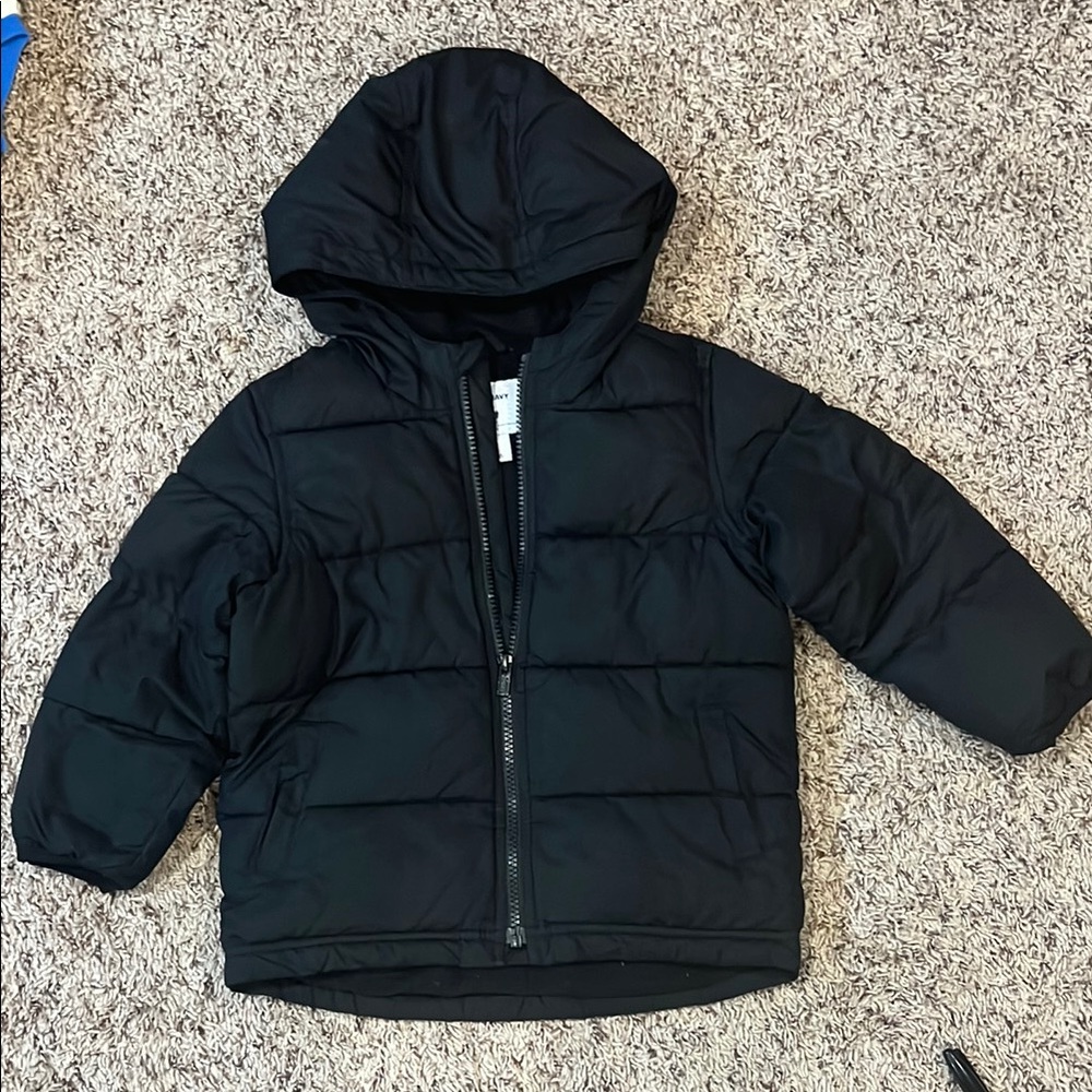 Old Navy Black Puffer Jacket with Hood and Weather-Resistant Material